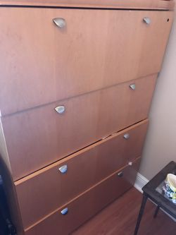 Filing cabinet. 4 Drawer. High end office furniture.