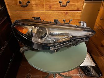 2017-2023 Alfa Romeo Giulia Headlight Right Side OEM