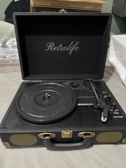 Black Vinyl Record Player with Built-In Speaker