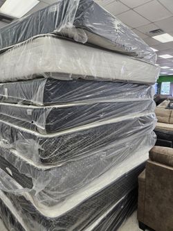 🔥 Mattress Clearance! 🔥