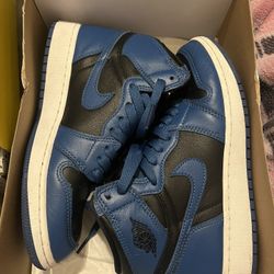 Air Jordan 1 Dark Marina Blue