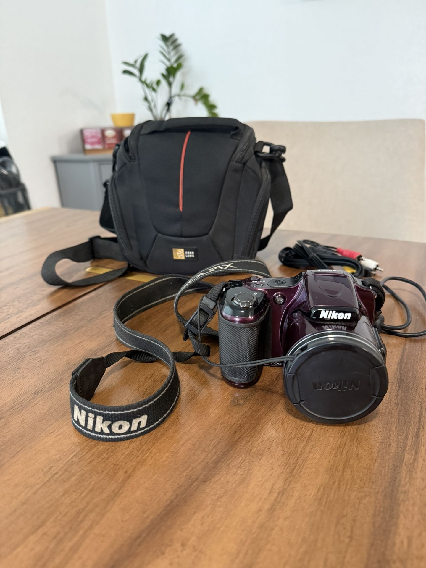 Nikon l820 Camera