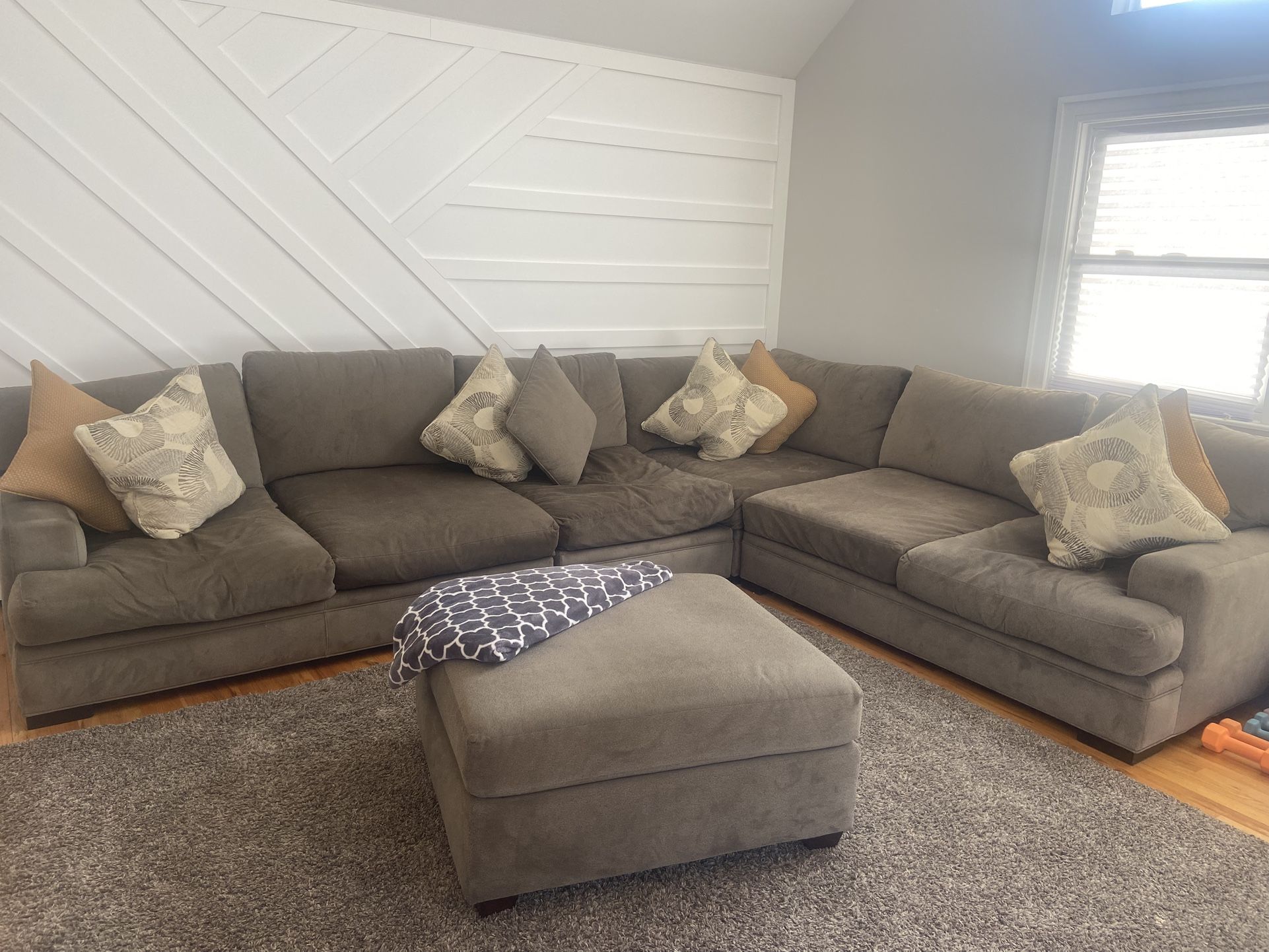 Sectional couch