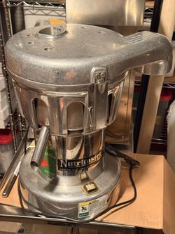 Nutrifaster N450 NSF Commercial Juicer For Fruit & Vegetable Juice