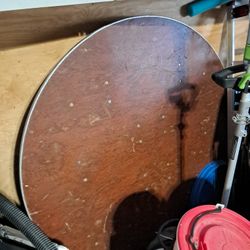 Round Banquet Table 