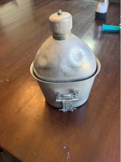 Vintage WW1 Military Canteen with WW2 Canteen Cup