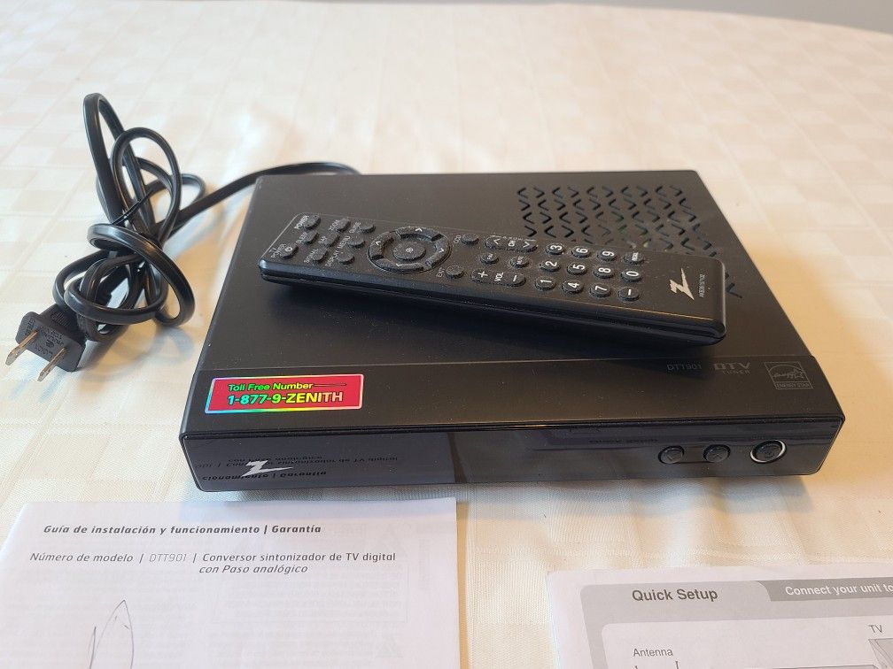 Zenith DTT901 Digital TV Tuner Converter Box with Analog Pass-through