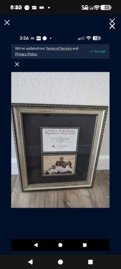 Family Portrait Signature Collection Double Opening Frame