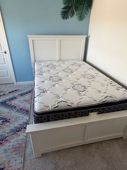 Full size bed set