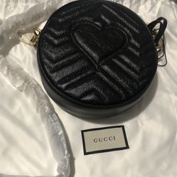 GG Marmont round Bag