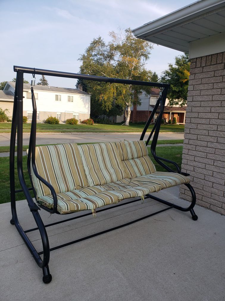 PORCH BED SWING HEAVY DUTY WITH CUSHIONS