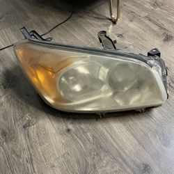 Toyota RAV4 Headlight 