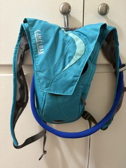 CamelBak Charm Water Pack - 50 oz