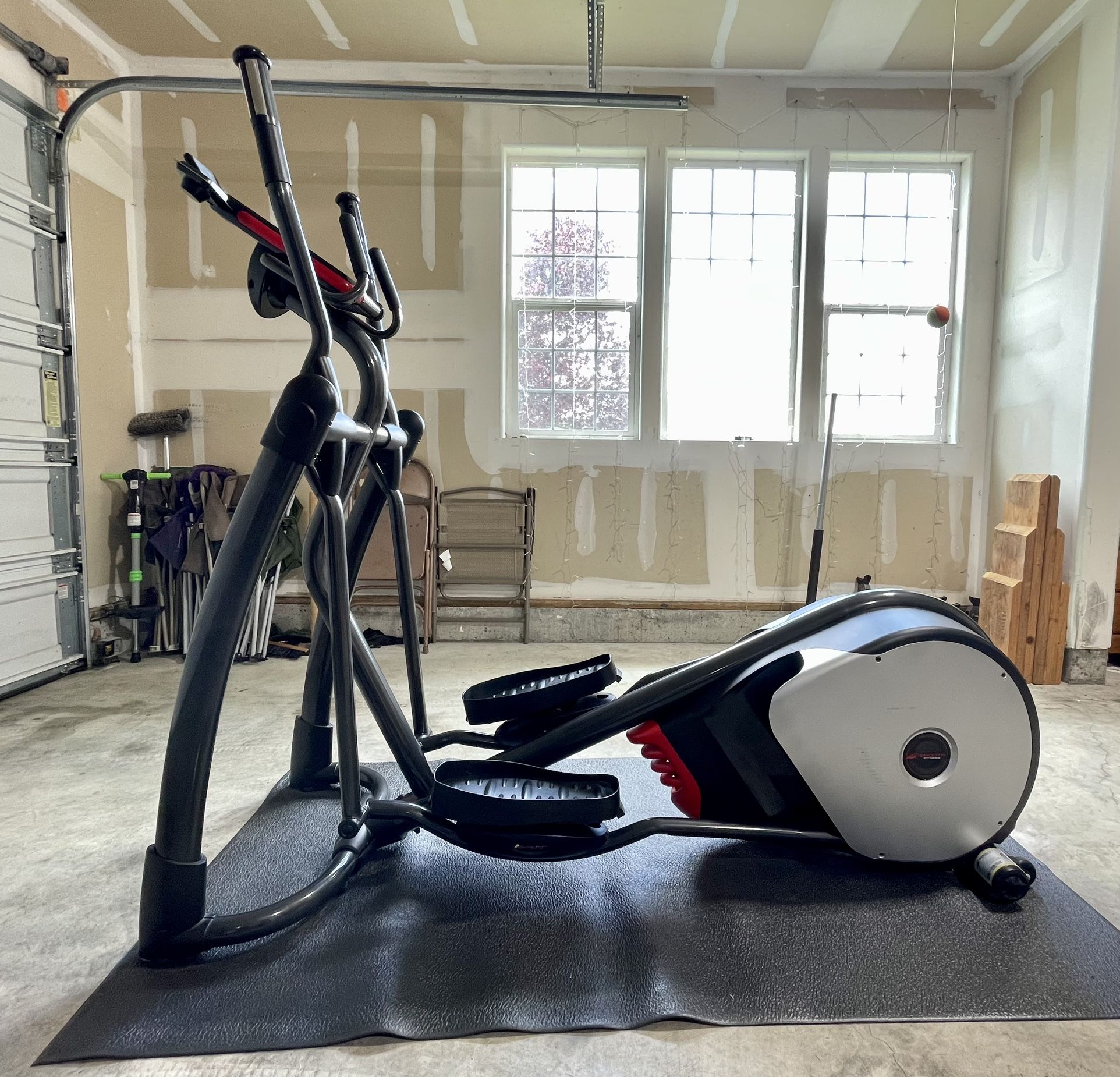 Smooth Fitness CE 3.6 Elliptical Trainer