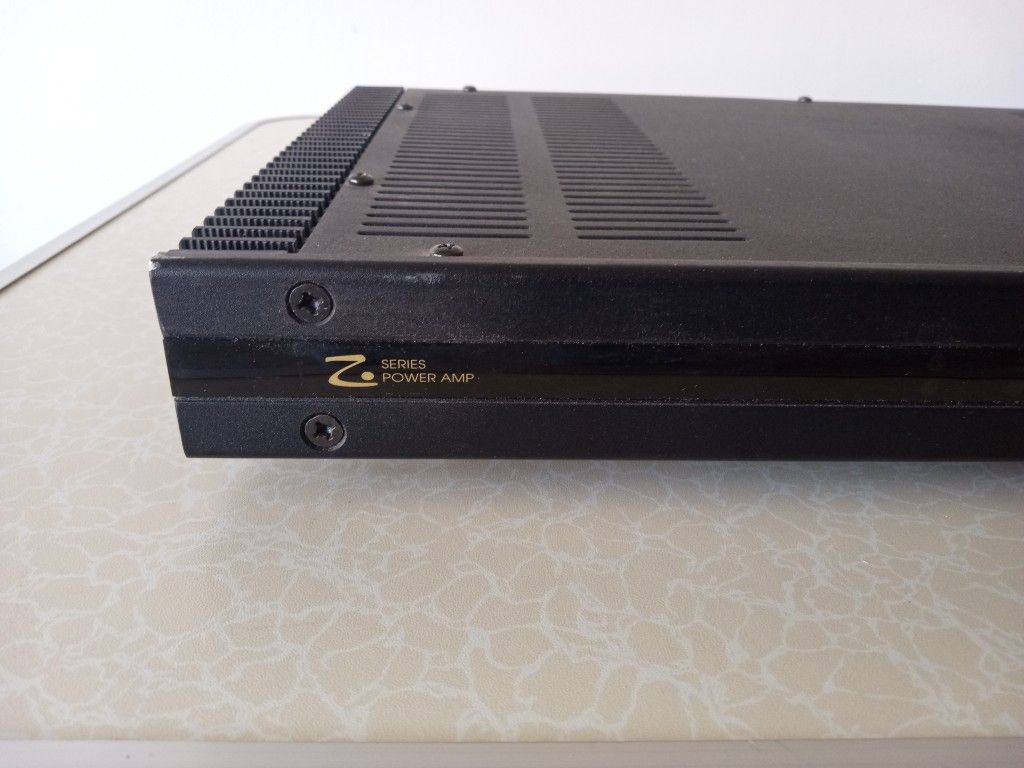 Elan Power Amplifier 660 6 Channel