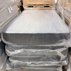 New Full Mattress Memory Foam 
