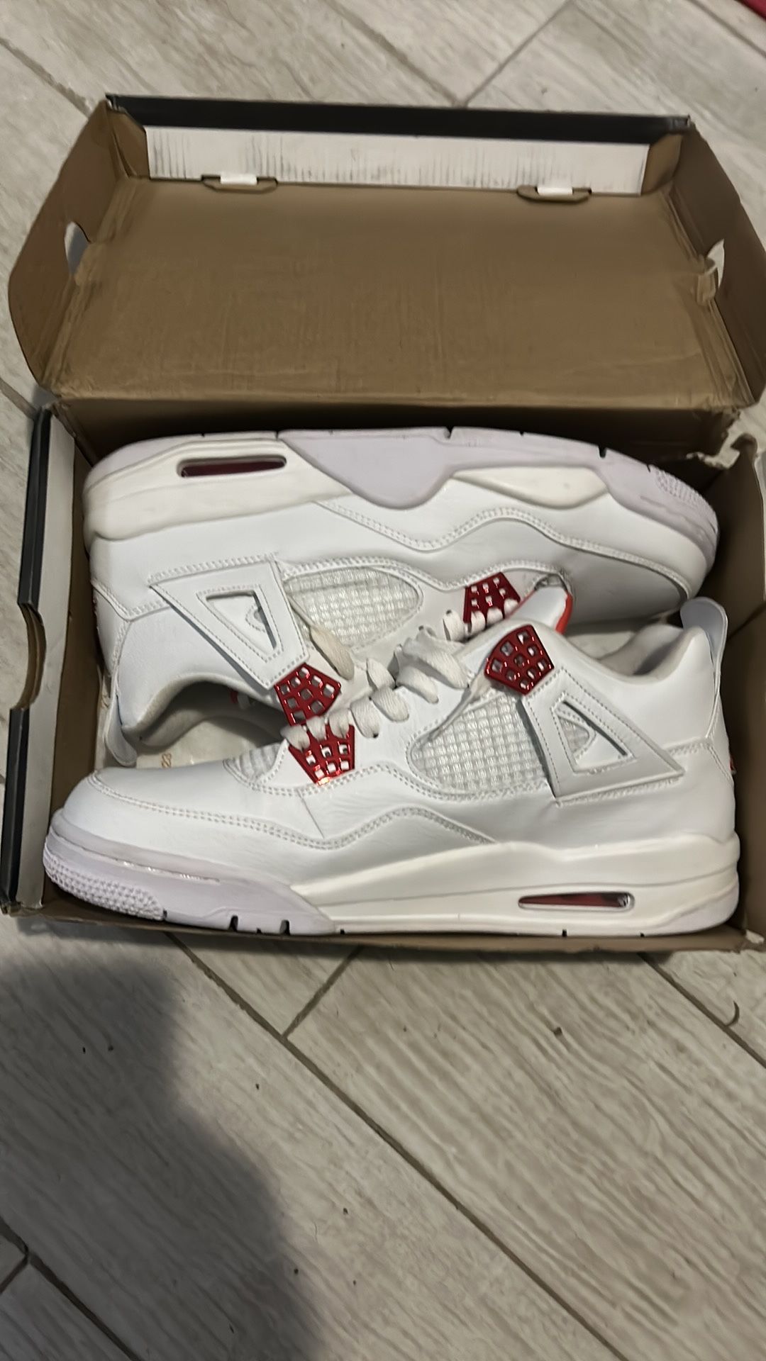 Air Jordan 4 Retro 'Red Metallic'