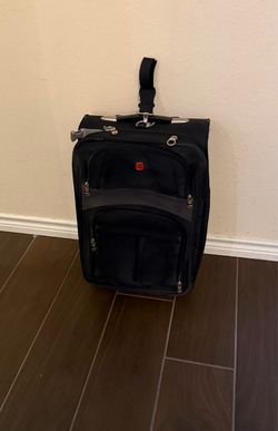 Wenger SwissGear Rolling Carry-On Suitcase | 2-Wheel Luggage