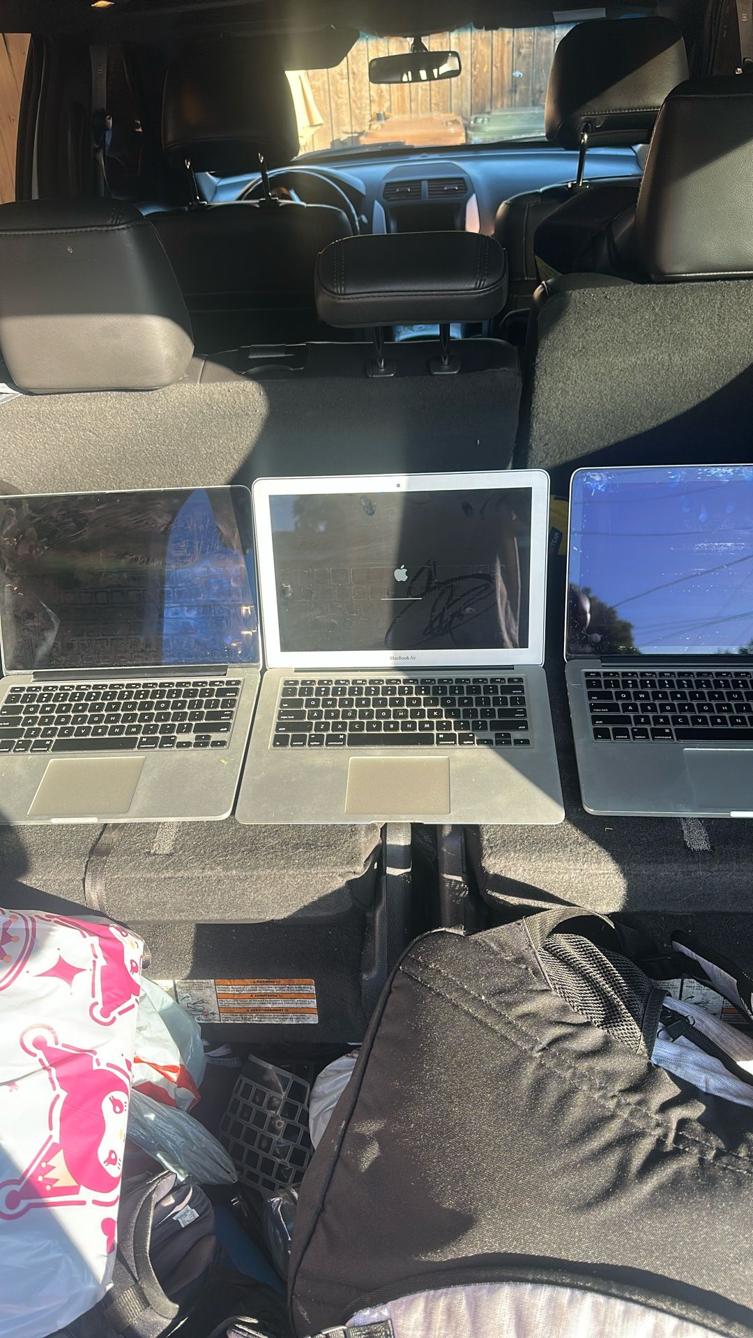 MacBook Laptops 