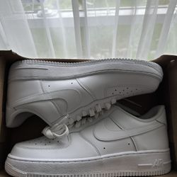 Nike White Air Force 1 