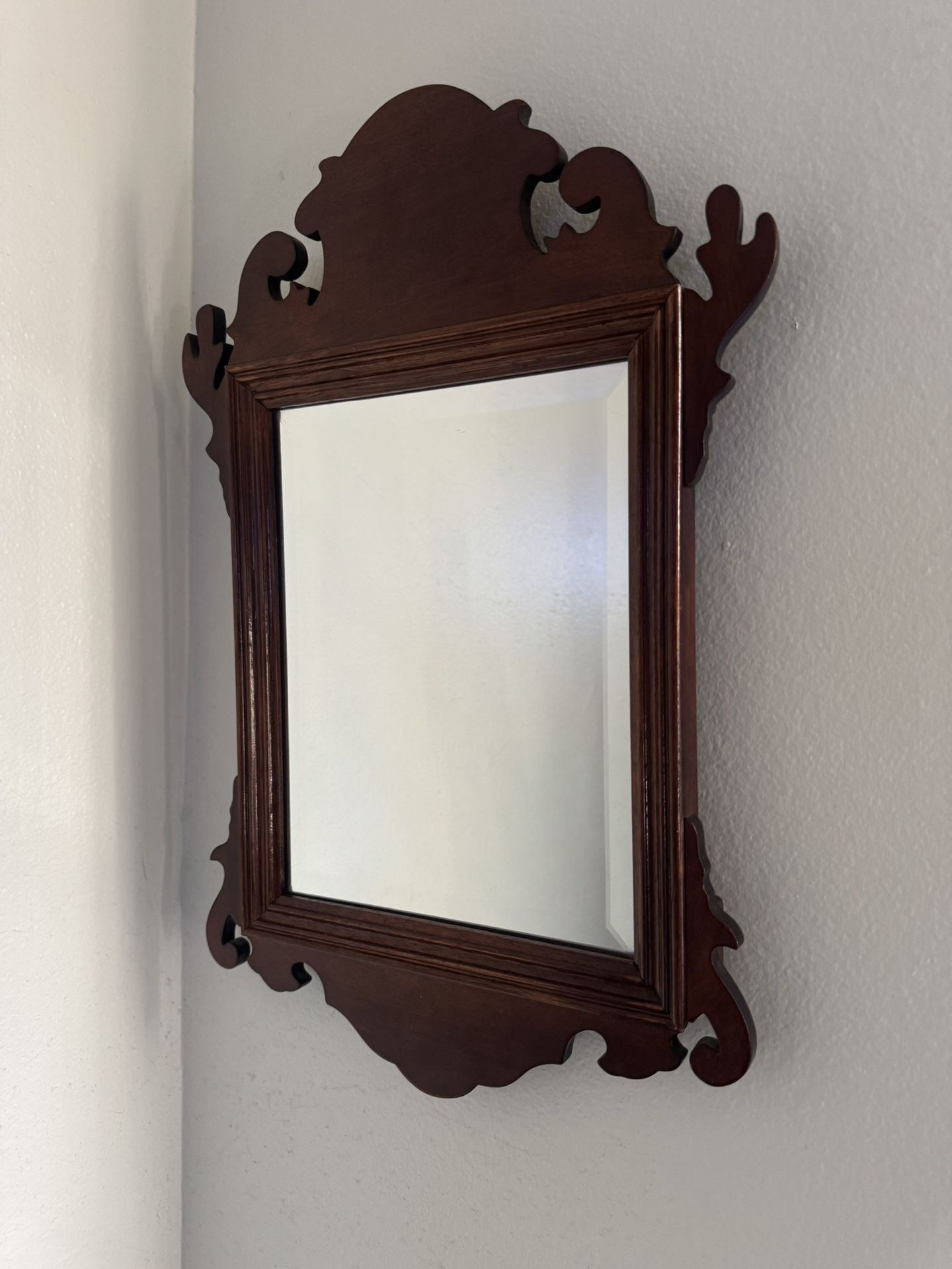 Vintage The Bombay Company Chippendale Mahogany Beveled Mirror 18 1/2" x 12"