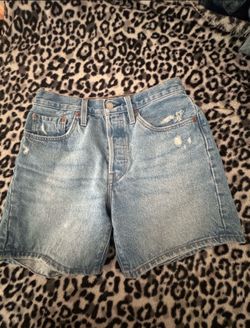 Women’s Levi’s shorts