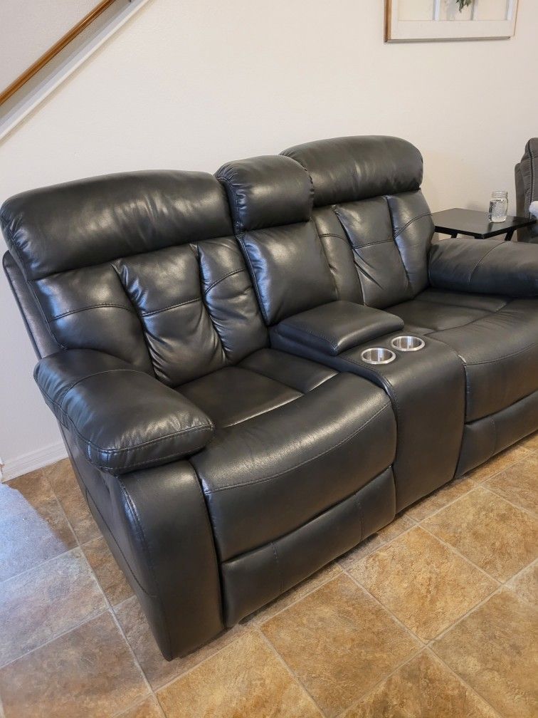 Dual Recliner With Storage