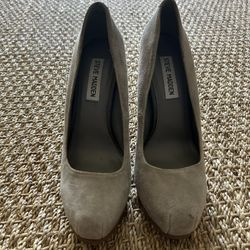 Steven Madden Heels- Gray Suede