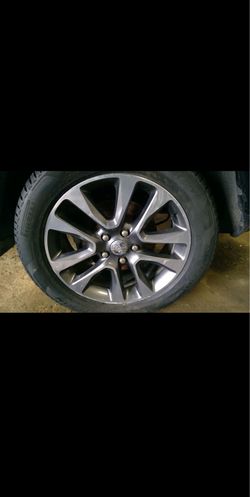 Grand Cherokee Overland rims