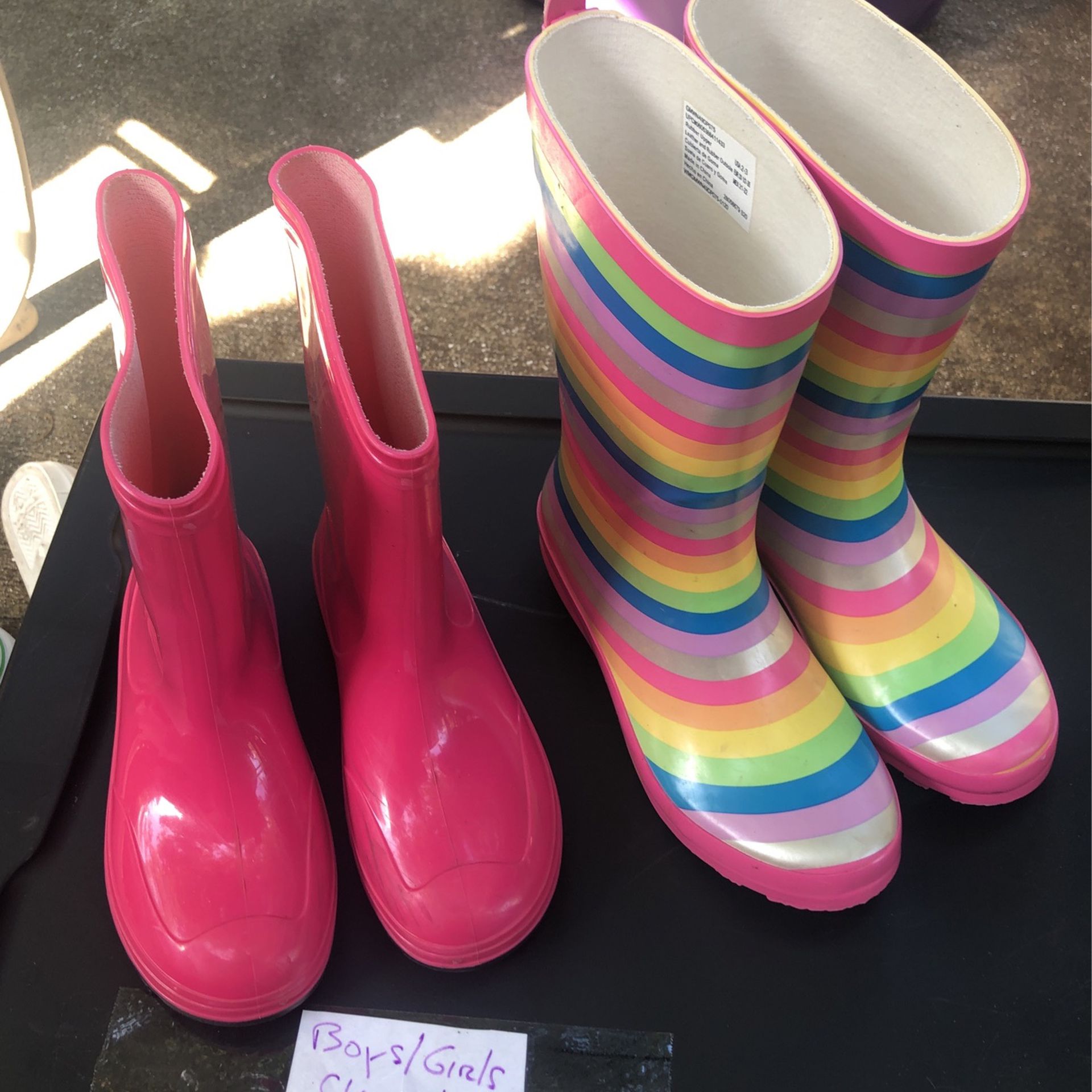 Girls Raining Boots Size 1 /2/3
