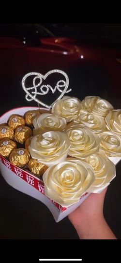 Flower Bouquets / Flower Arrangements