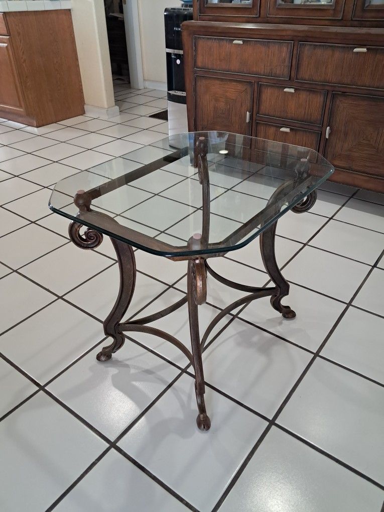 Metal_glass Coffee Table