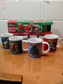 Vintage Gibson Holiday Magic Mugs
