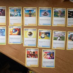 Pokémon Cards Lot To Build A Battle Deck
