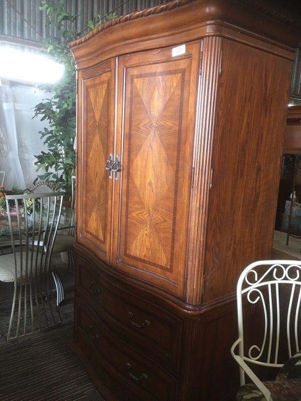 Tv armoire