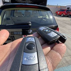 Llaves De Autos / Car Keys And Remotes 