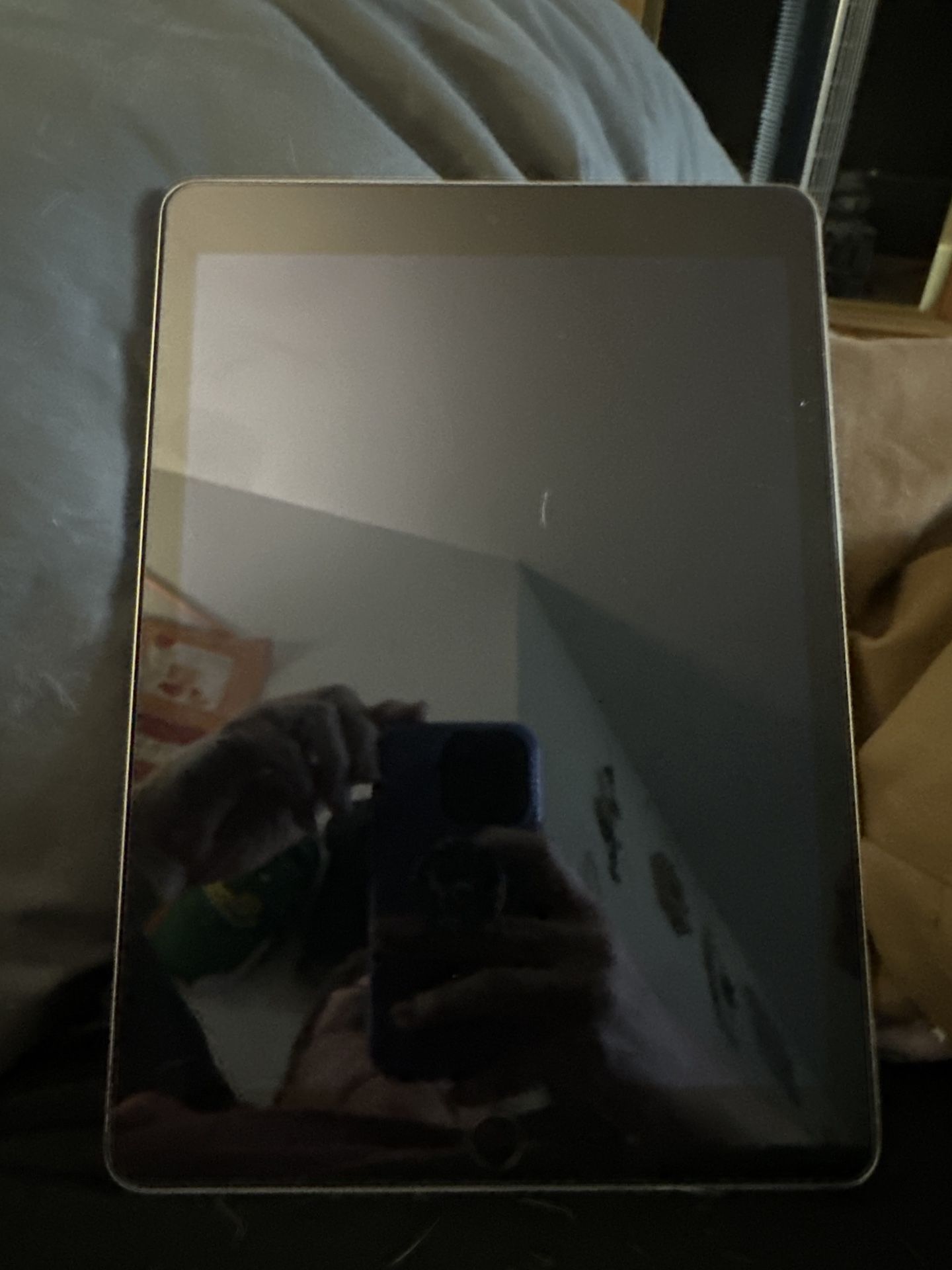 π± Apple iPad Air 2 β 32GB β Works Fine, Battery Worn β Read Description β $50
