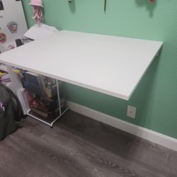 Desk Space Saving 
