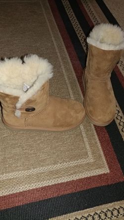 Brand New Chestnut Ugg Australia Boots