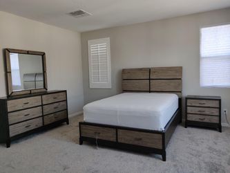 4-Piece Queen Bedroom Set with Storage