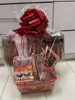 Christmas Makeup Baskets Bundles