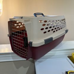 Small Pet Kennel