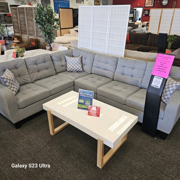 Gray Finish Sectional Sofa Set