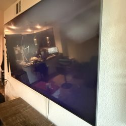 75” LG 4K Smart TV – Stunning Picture, Great Co – $300