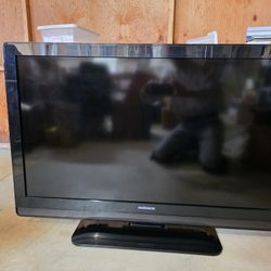 46" Magnavox TV