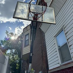 Spalding Basketball Hoop