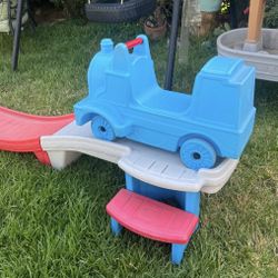 Step2 Thomas the Tank Engine Up & Down Roller Coaster