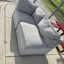 Love Seat / 2 Pc. Sectional 