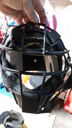Baseball catchers helmet size medium 6 7/8 to 7