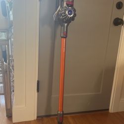 Dyson V8 Absolute Handheld vacuum